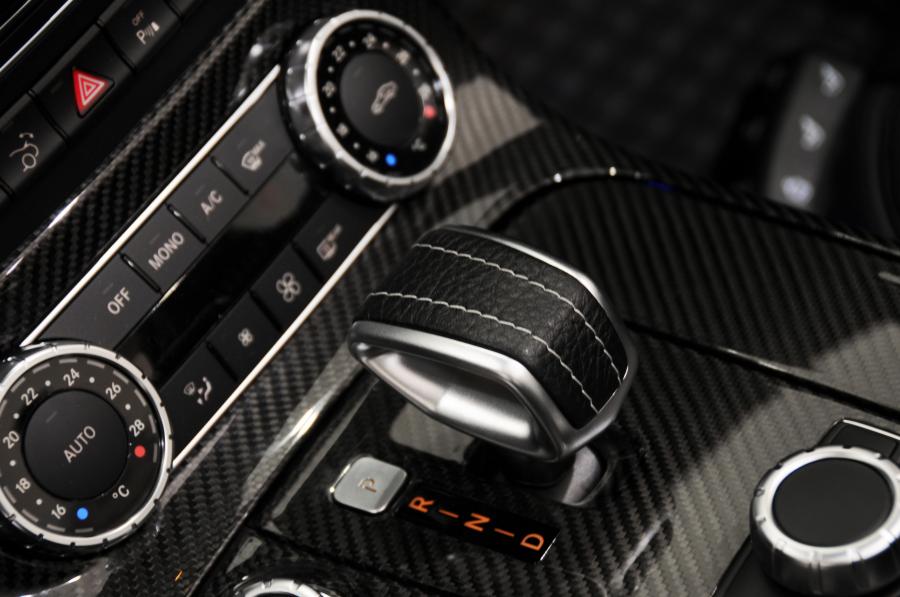  Mercedes-Benz SLS AMG Roadster by Brabus 2011 года  (фото 27 из 46)